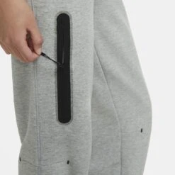 Nike Sweatpants NSW Tech Fleece - Grey Woman 19 Nike Sweatpants NSW Tech Fleece - Grey Woman -Sports Clothing 0739699c1237
