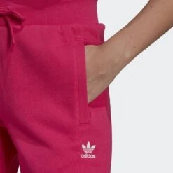Adidas Originals Sweatpants Adicolor Essentials - Real Magenta Woman -Sports Clothing 27334fd1d7c4