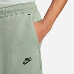 Nike Sweatpants NSW Tech Fleece - Mica Green/Black -Sports Clothing 42ad6dd165e1