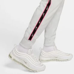 Nike Sweatpants NSW Repeat - Summit White/Hyper Pink -Sports Clothing 584f4114abe9