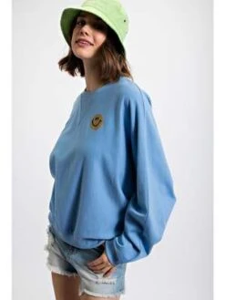 EaselTheo Happy Face Sweatshirt - Peri Blue -Sports Clothing Easel Theo Happy Face Sweatshirt In Peri Blue 20230929173230 3