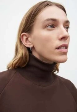 KowtowHigh Neck Sweatshirt - Brown -Sports Clothing High Neck Sweatshirt Brown 20230313185748 3