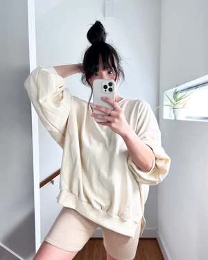 Korean AssemblyKarlie Sweatshirt - Cream 6 Korean AssemblyKarlie Sweatshirt - Cream - Image 4