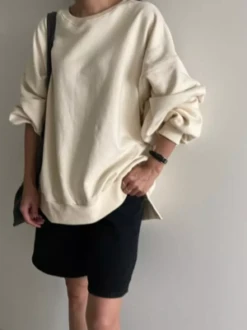 Korean AssemblyKarlie Sweatshirt - Cream 21 Korean AssemblyKarlie Sweatshirt - Cream -Sports Clothing Karlie Sweatshirt Cream 20231029215700