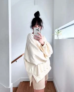 Korean AssemblyKarlie Sweatshirt - Cream 13 Korean AssemblyKarlie Sweatshirt - Cream - Image 11