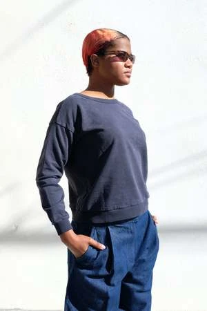 JungmavenLaguna Cropped Sweatshirt - Navy 5 JungmavenLaguna Cropped Sweatshirt - Navy - Image 3