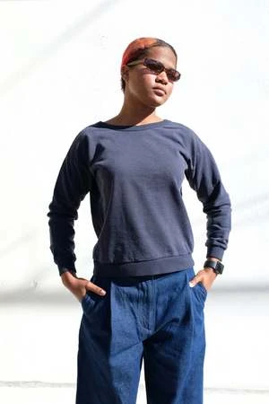 JungmavenLaguna Cropped Sweatshirt - Navy 4 JungmavenLaguna Cropped Sweatshirt - Navy - Image 2