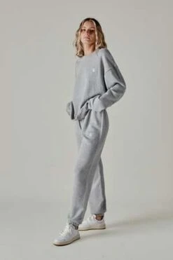 ÉTERNEterne Oversized Crewneck Sweatshirt - Heather Grey 6 ÉTERNEterne Oversized Crewneck Sweatshirt - Heather Grey -Sports Clothing TERNE OVERSIZED CREWNECK SWEATSHIRT 20231018190951 1