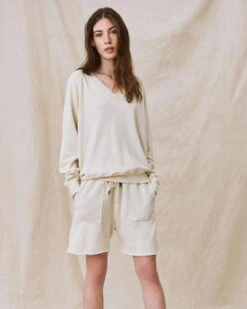 The Great.The V- Neck Sweatshirt - Washed White -Sports Clothing The V Neck Sweatshirt Washed White 20231018205209 1