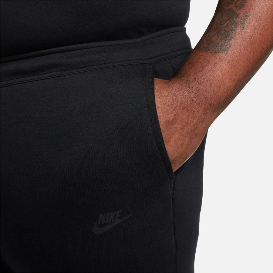 Nike Sweatpants NSW Tech Fleece - Black 5 Nike Sweatpants NSW Tech Fleece - Black - Image 3
