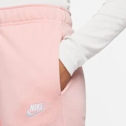 Nike Sweatpants NSW Club Fleece - Soft Pink/White Woman 8 Nike Sweatpants NSW Club Fleece - Soft Pink/White Woman -Sports Clothing e4ba68ecfbd5